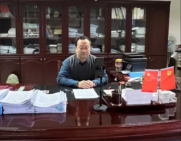 敦煌種業(yè)召開2022年新春團拜會 公司黨委書記、董事長劉興斌致新年賀辭
